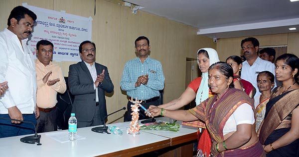 ‘ಬೀದಿ ಬದಿ ವ್ಯಾಪಾರಿಗಳ ಜೀವನೋಪಾಯ ಕಾರ್ಯಾಗಾರ’